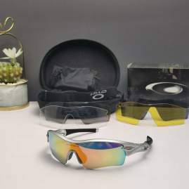 Picture of Oakley Sunglasses _SKUfw66124403fw
